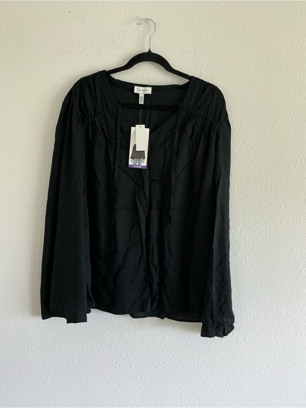 Jessica Simpson Black Long-Sleeve V-Neck Peasant Blouse